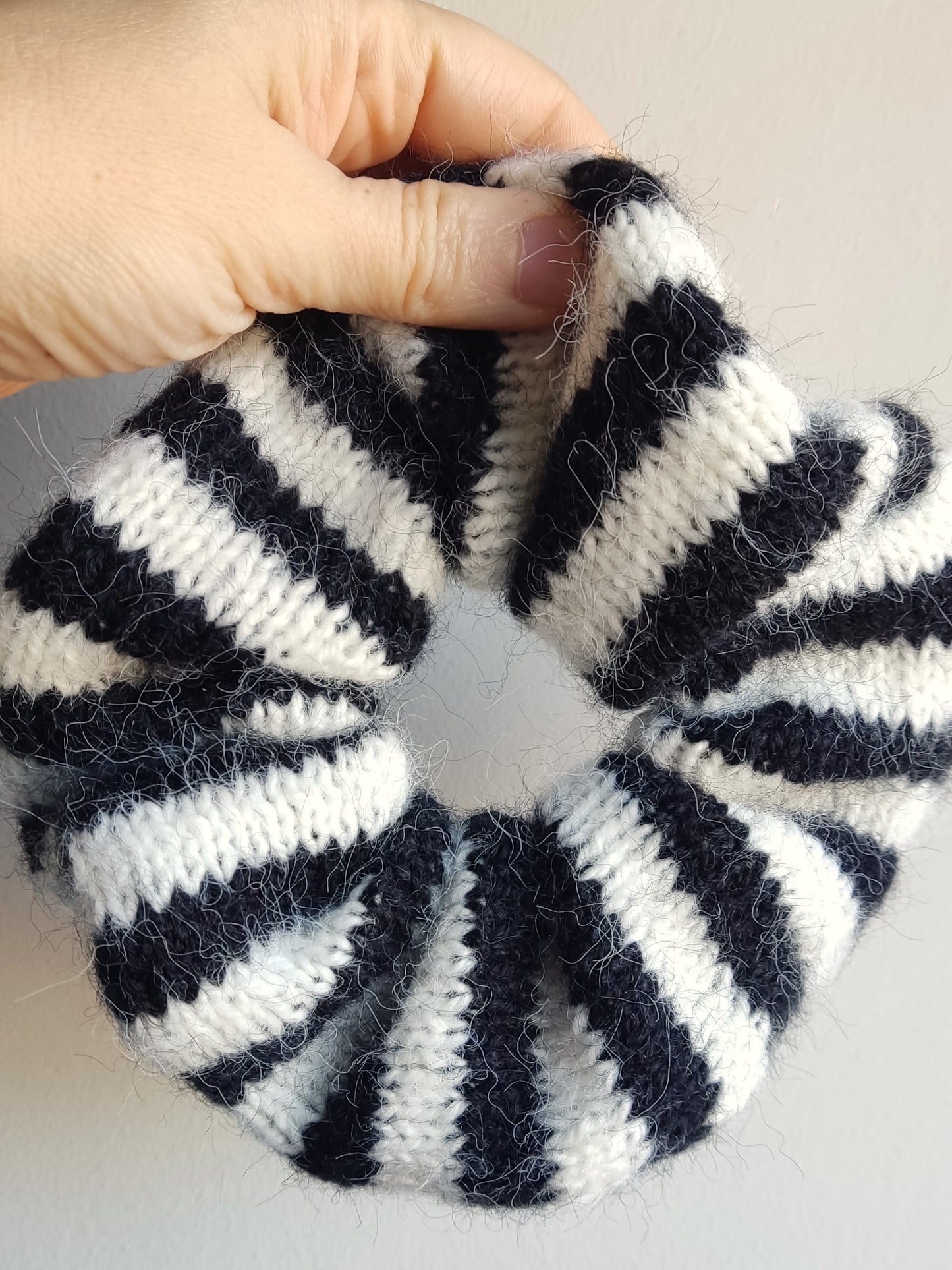 SCRUNCHIE MOHAIR