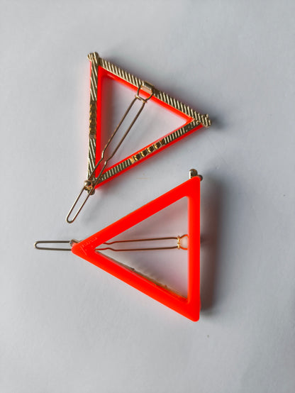 TRIANGULO METACRILATO